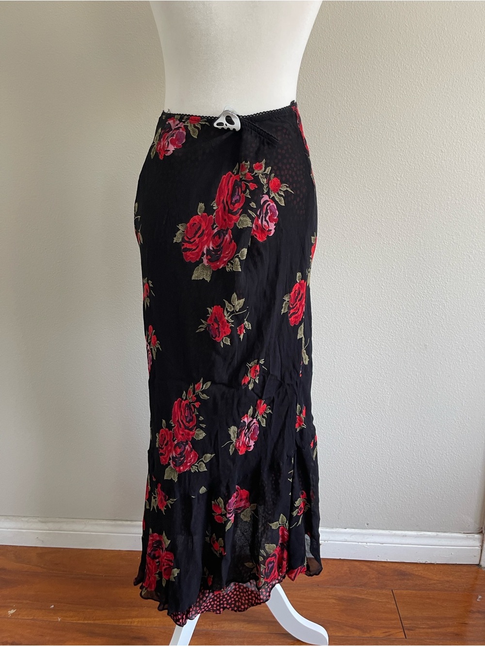lola Black Maxi Dress with Red Rose Print - Picture 6 of 7
